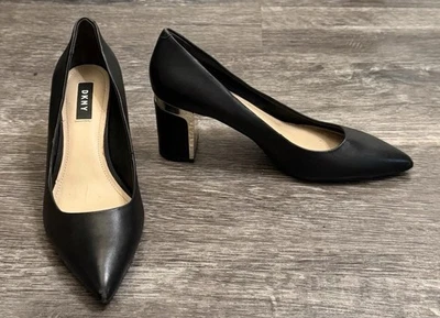 DKNY насос каблуки женщин 7,5 черный Salonke Elie поскользнуться на остроконечный носок кожи S2 - Изображение 1 из 4