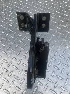 2003-2007 HUMMER H2 HOOD BONNET LOCK LATCH BRACKET SUPPORT 15172382 OEM w/Bolts - Bild 1 von 8