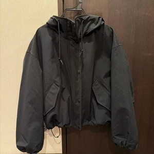 Parka corta de mezcla de algodón UNIQLO repelente al agua negra para mujer M (US S) - Imagen 1 de 6