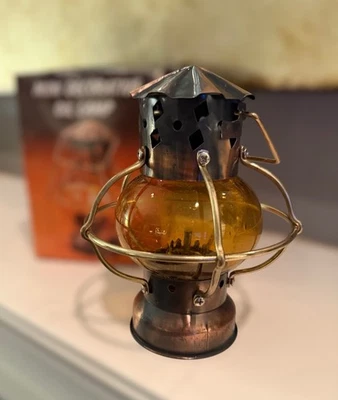 Lámpara de aceite globo vidrio ámbar mini barco vintage luz marítima cobre nuevo de stock con caja Foto 1 de 4