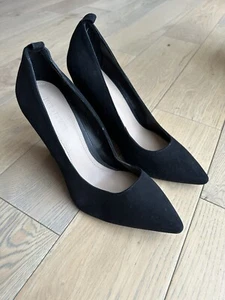 Pour La Victoire Black Pebbled Suede Mai Wedge Pumps Size 8.5 - Picture 1 of 7