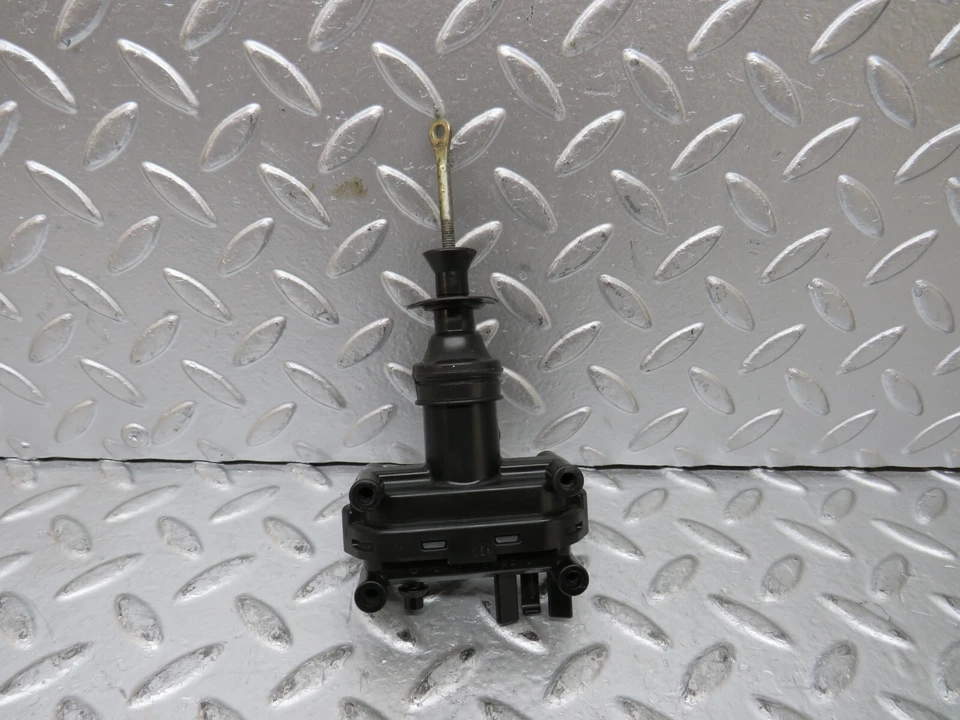 ⚙27497⚙ Mercedes-Benz S124 300TE Wagon Door Lock Vacuum Actuator Rear Left - Image 1 of 4