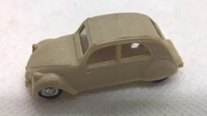 Eko España 1:86 Citroen 2 CV 4 Pato Beige Marfil (37) - Imagen 1 de 3