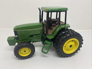 Ertl John Deere 1/16 Scale 7800 Tractor - 7000 Premier Edition Duals MFWD LN - Picture 1 of 6