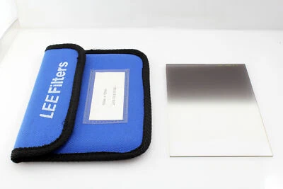 Lee 100x150mm 0.6ND Hard Grad - 2 Stop Graduated Neutral Density Filter - Image 1 of 2