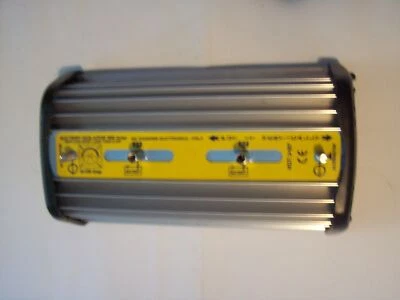 MARKENLOS Ladestromverteiler Trenndiode 2 Lichtmaschinen auf 2 Batterien 2 x210A ges. 420A
