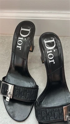 VTG CHRISTIAN DIOR LOCK & KEY OPEN TOE BLACK SLIDE ON..SIZE EU 37 1/2....USA 7 - Image 1 of 4