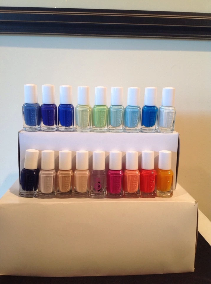 NUEVO Esmalte de Uñas Essie Surtido 40 Colores ¡ELIGE UN COLOR! TALLA MINI Foto 1 de 1
