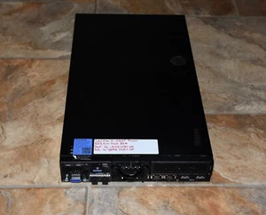 Lenovo ThinkSystem SE350 Server Xeon D-2123iT 2.2GHz 32GB RAM 2x 480GB 2x 120GB - Picture 1 of 9