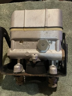 Chevrolet S10 1994-1995 camioneta Blazer S15 Sonoma bomba ABS  Foto 1 de 2