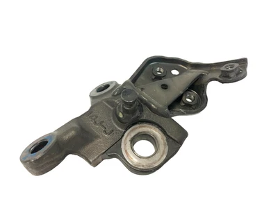 Suzuki 2011-2025 GSXR600 GSXR750 OEM Side Stand Mount Bracket Plate — 第 1/3 张图片