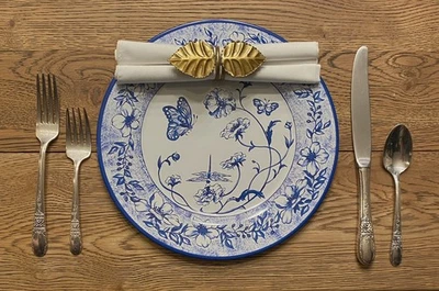 Juego de 13 platos de cena de hojalata florales mariposa azul y blanco de herrajes de restauración  Foto 1 de 4