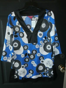 NWT NEW SUNNY LEIGH TOP TUNIC SATIN SPANDEX FLORAL BLOUSE MEDIUM - Picture 1 of 2