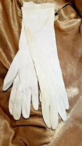 Vintage 1960s Shalimar New With Tags Womens Ivory Evening Gloves White Sz 7.5 - Picture 1 of 7
