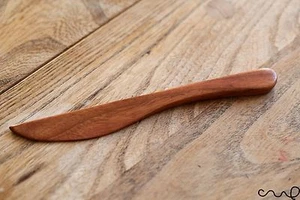 Cuchillo de Mantequilla de Madera Rosa Rojo Marrón Amelada Madera Esparcidor de Queso Hecho a Mano Liso 17 cm - Imagen 1 de 6