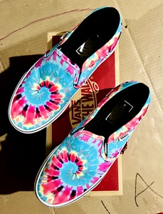 VANS Asher Sneakers Tie Dye Women's Size 7.0W (5.5 Men) Shoes Slip On Canvas NIB - Picture 1 of 6