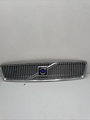 Grille VOLVO 80 99 00 01 02 03 04 05 06 S40 Used B380-05 Foto 1 de 4