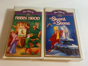Robin Hood & Sword In The Stone Walt Disney Masterpiece VHS - Foto 1 di 7