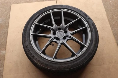 11-23 CARGADOR DODGE LLANTA NEUMÁTICO NEOTERRA 245/45 99Y R20 20X8,5 RECAMBIO Foto 1 de 4