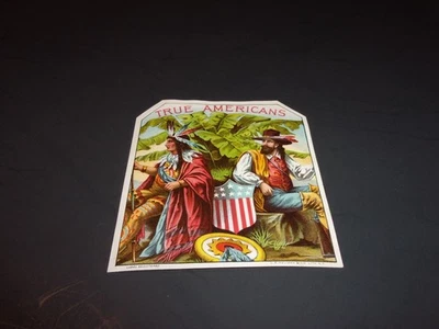 ETIQUETA EXTERIOR DE CIGARRO TRUE AMERICANS VINTAGE DE 1880, LITOGRAFÍA DE LE NEUMAN, JEFE INDIO Foto 1 de 2