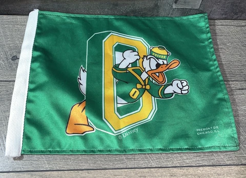 Vintage Green Oregon Ducks Football Fans Disney Tailgating antenna flag Cover