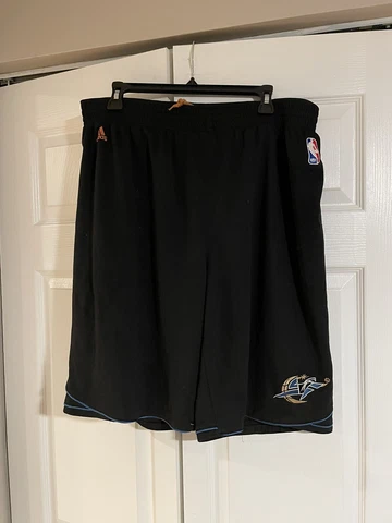 Washington Wizards Vintage NBA men’s Basketball shorts Adidas size Large Tall Cover