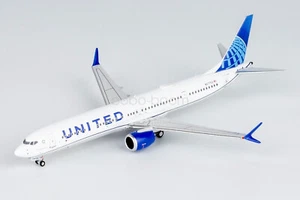 Für 1:400 NG Models NG90001 United Airlines B737 Max 10 N27753 + Gratis Traktor - Bild 1 von 9
