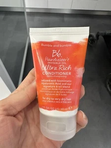 Acondicionador ultra rico en aceite invisible para peluquería Bumble and Bumble 2 oz/60 ml - Imagen 1 de 2