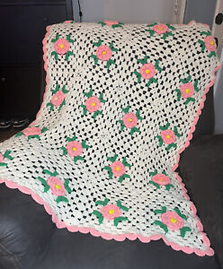 Vintage Rose 3D Granny Square Crocheted Afghan Small Lap Blanket 44” X 34”