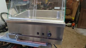 Heiße Tischvitrine - Bild 1 von 5