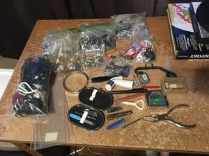 JUNK DRAWER LOT CLIPPERS SHOELACES MEASURING TAPE CHAINS KEYRINGS / WRONGWAY052 - Picture 1 of 19