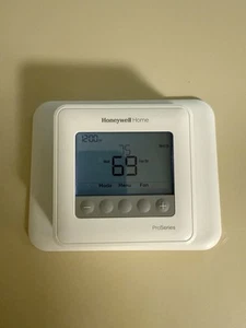 Honeywell Home Pro Series Thermostat Programmable Model TH4110U2005 - Picture 1 of 4