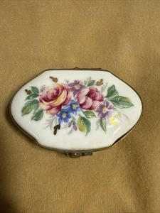 VINTAGE ANTIQUE LIMOGES PEINT MAIN FRANCE SIGNED PIERRE - Picture 1 of 6