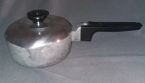 GHC MAGNALITE 1 QT DOBLE CAÑO SARTÉN CON TAPA... HECHA EN EE. UU. - Imagen 1 de 8