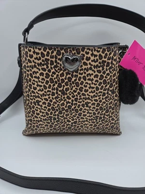 Bolso Bandolera BETSEY JOHNSON Leopardo Cubo Nuevo con Etiquetas Dijes/Doble Compartimento  Foto 1 de 4
