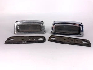 Siem (Italian) Vintage (2) License Plate Lights (Casing, Lens & Gasket Only) - Foto 1 di 24