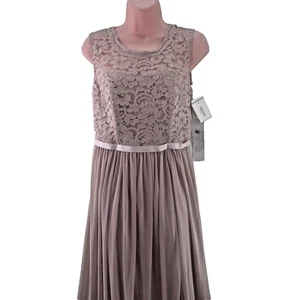 David's Bridal Bridesmaid Maxi Dress Lace and Mesh, Size UK 10, Cameo Blush - Picture 1 of 20
