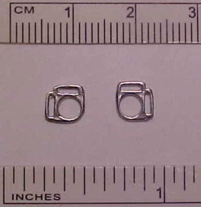RDLC 1:9 Escala Tradicional 2-RANURAS ESQUINAS/ANILLOS HALTER para Encaje PLATEADO de 3/32 Pulgadas - Imagen 1 de 1