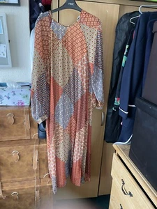 Warehouse maxi dress 12. Vintage look. New; never worn - Picture 1 of 12