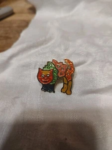 Metal Colorful Kitty Lapel, Hat, Tie Pin 1 1/4 Inches - Picture 1 of 6