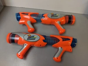 2er Set Buzz Bee Toys Ruff Stuff Ball Air Blaster OHNE BÄLLE orange blau - Bild 1 von 7