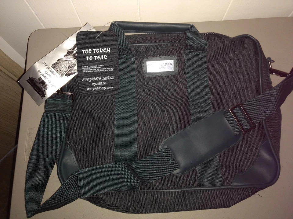 NUEVO CON ETIQUETAS ~ NEW YORKER BY ADDAR ~ Equipaje Cartera Ejecutivo Suave Adjunto ~ Verde     Foto 1 de 4