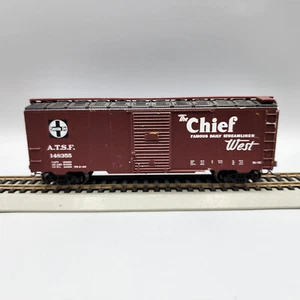HO Scale 40' Box Car Santa Fe The Chief West #148355 Model Train C-5 - Picture 1 of 6