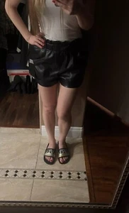 NUEVO EN CAJA Gucci Slides, Sandalias Cuero Gucci Original Slide Sandalia Talla 40 EU/9-9.5 EE. UU. - Imagen 1 de 14