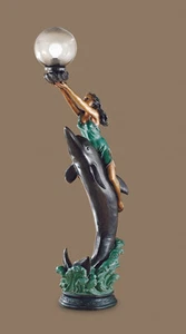 STATUA SCULTURA IN BRONZO DONNA E DELFINO CON SFERA FUME' IN PLEXIGLASS - Imagen 1 de 1