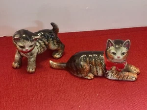 Vintge 1950s Pair of Camille Naudot Tabby KITTY CAT Porcelain Red Bow Figurines - Picture 1 of 11