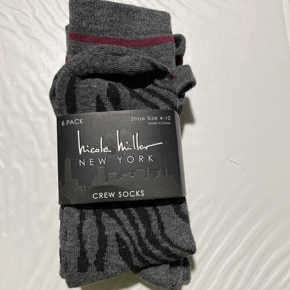 Nicole Miller 3 Pairs Ankle Socks Variety colors - Shoe Size 4-10 - Image 1 of 4