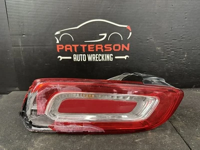 17-20 FIAT 124 SPIDER *PEÇAS* DRIVER QUARTO ESQUERDO PAINEL LÂMPADA TRASEIRA MONTADA - Imagem 1 de 4