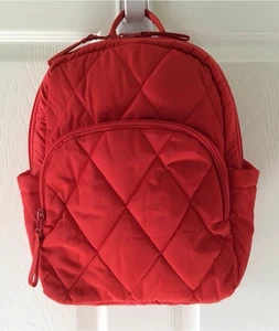 Vera Bradley ~ "Goji Berry Red" ~ Zaino piccolo essenziale ~ Nuovo con etichette - Foto 1 di 5