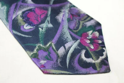 GIVENCHY Silk tie Made in Italy F78925 Foto 1 de 4